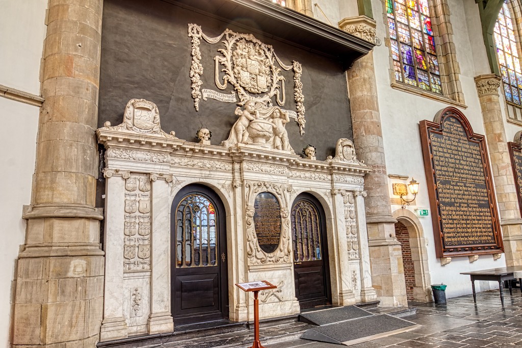 HDR sint-janskerk grote kerk sint-jan sint jan gouda glas in lood eglise church kerkfotografie pelerinage religie religion bedevaartsoord rooms katholiek protestant